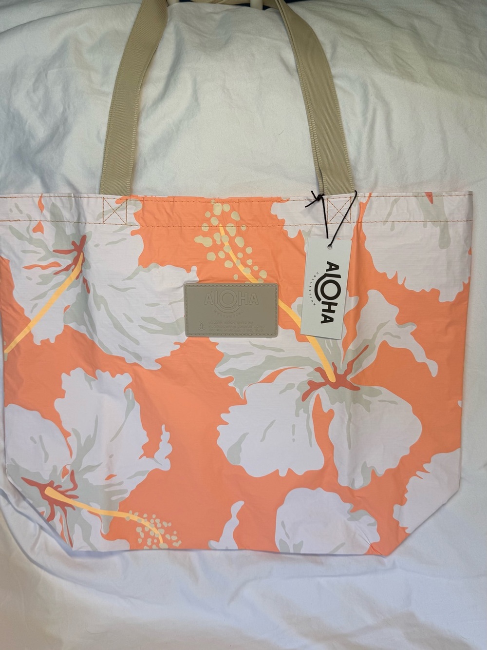 NWT ALOHA Collection Reversible Tote Bag Peachy Splash-Proof Open Top Hawaii